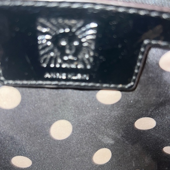 Anne Klein Classic Black and White Structured Tote Bag with matching wallet - Picture 5 of 13